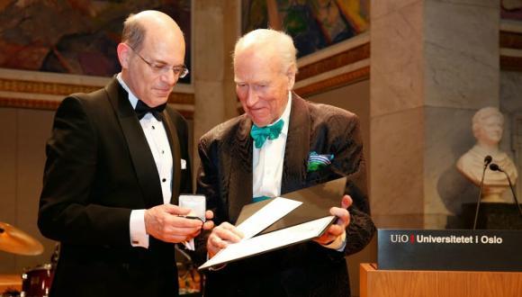 Prof. Yossi Shiloh wins the Olav Thon Foundation Prize