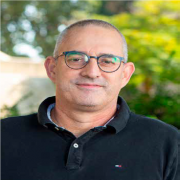 Prof. Eran Perlson